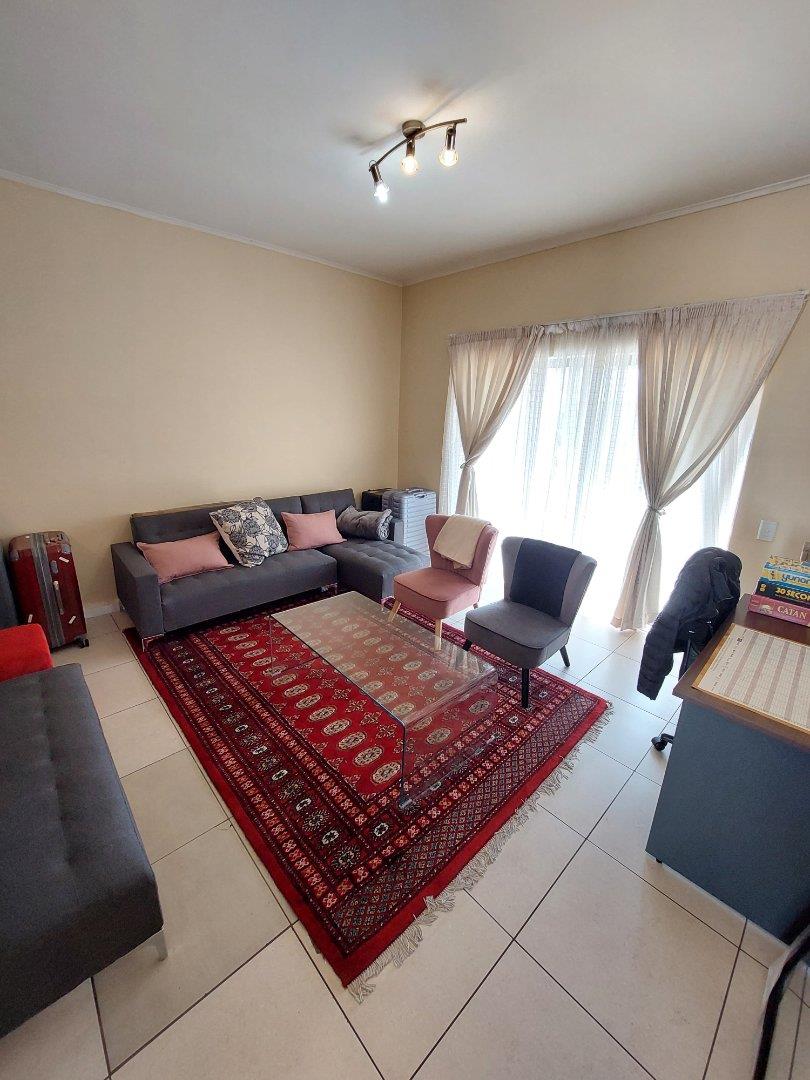 To Let 1 Bedroom Property for Rent in Mowbray Western Cape